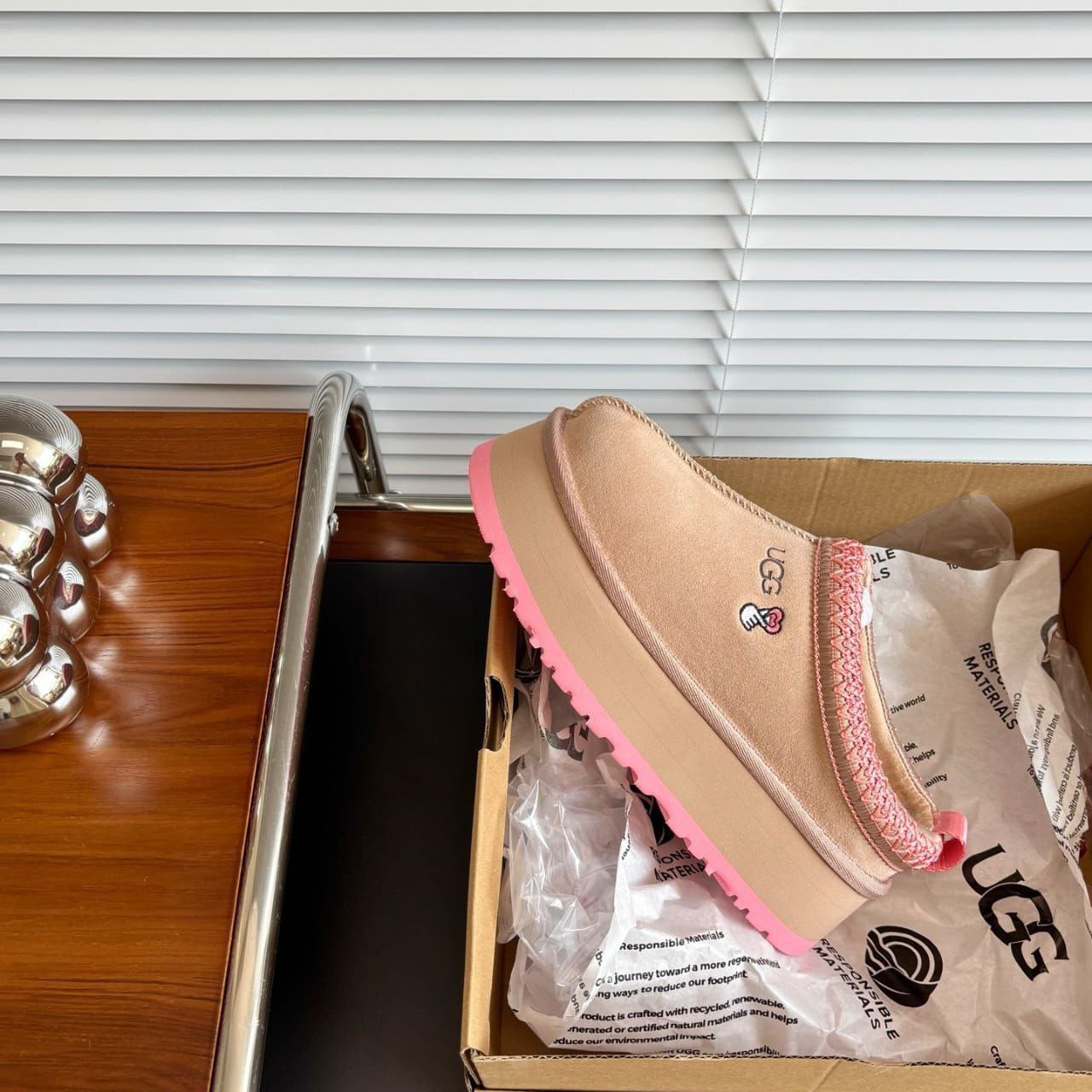 UGG Tazz II Beige/Rose