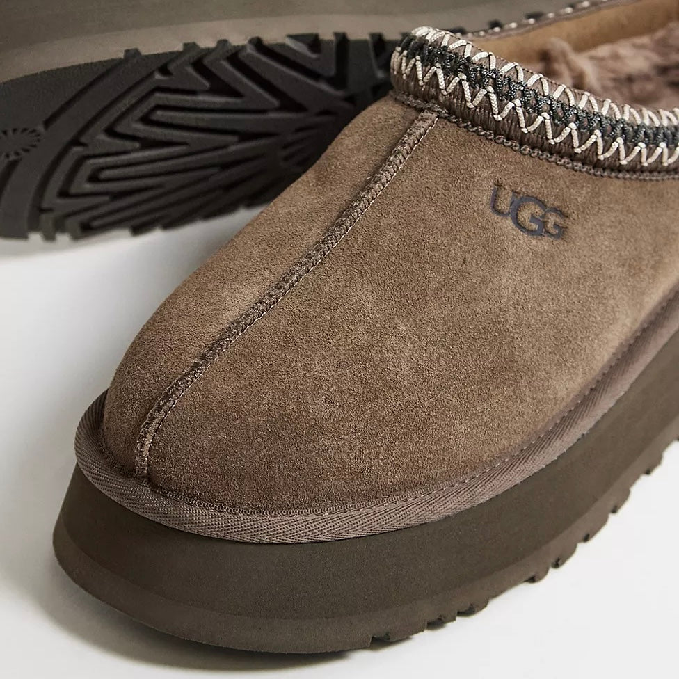 UGG Tazz II Nogal