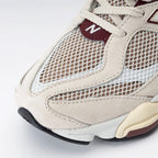 New Balance 9060 Linen