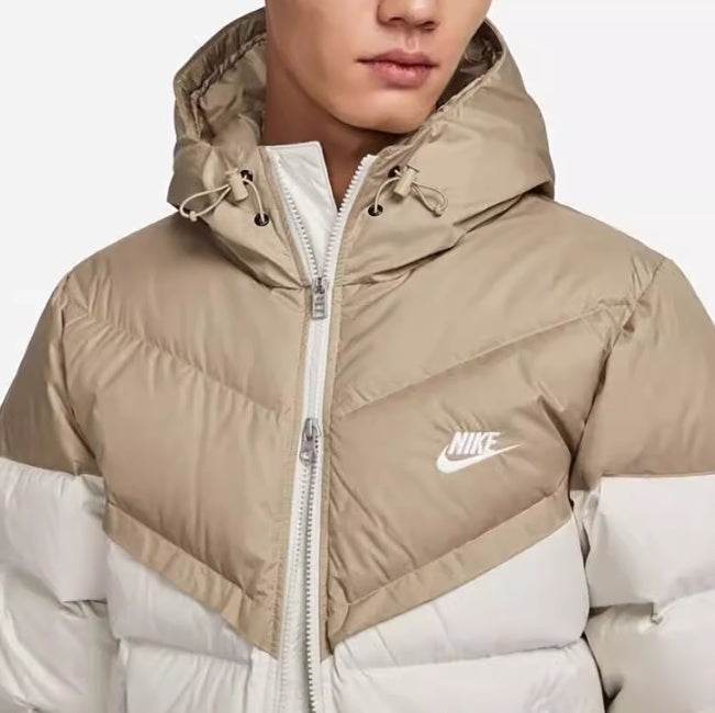 Nike - Windrunner - Veste isolante à capuche - Kaki/crème