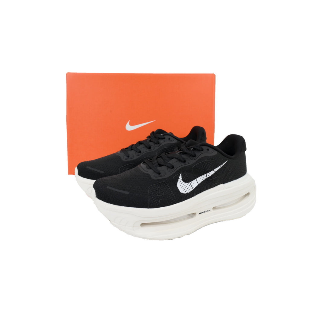 NIKE Vomero 19 Black And White