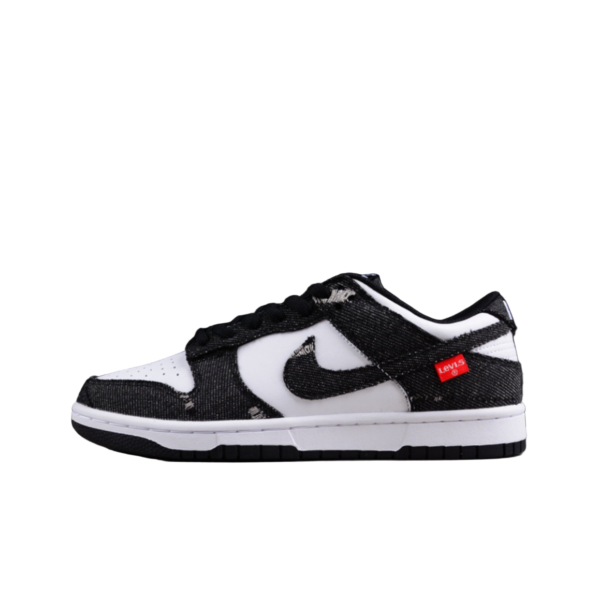 Air Jordan 1 Low Levis en denim noir et blanc
