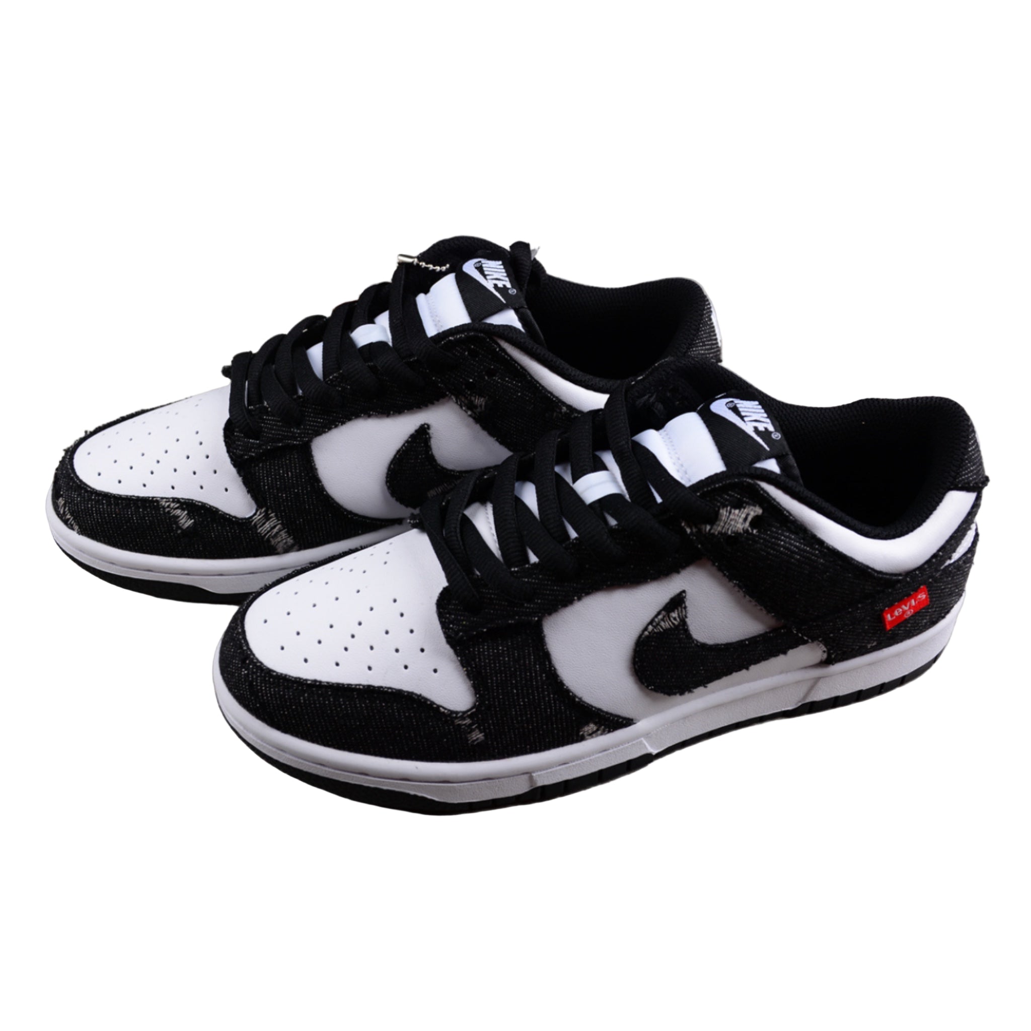 Air Jordan 1 Low Levis en denim noir et blanc