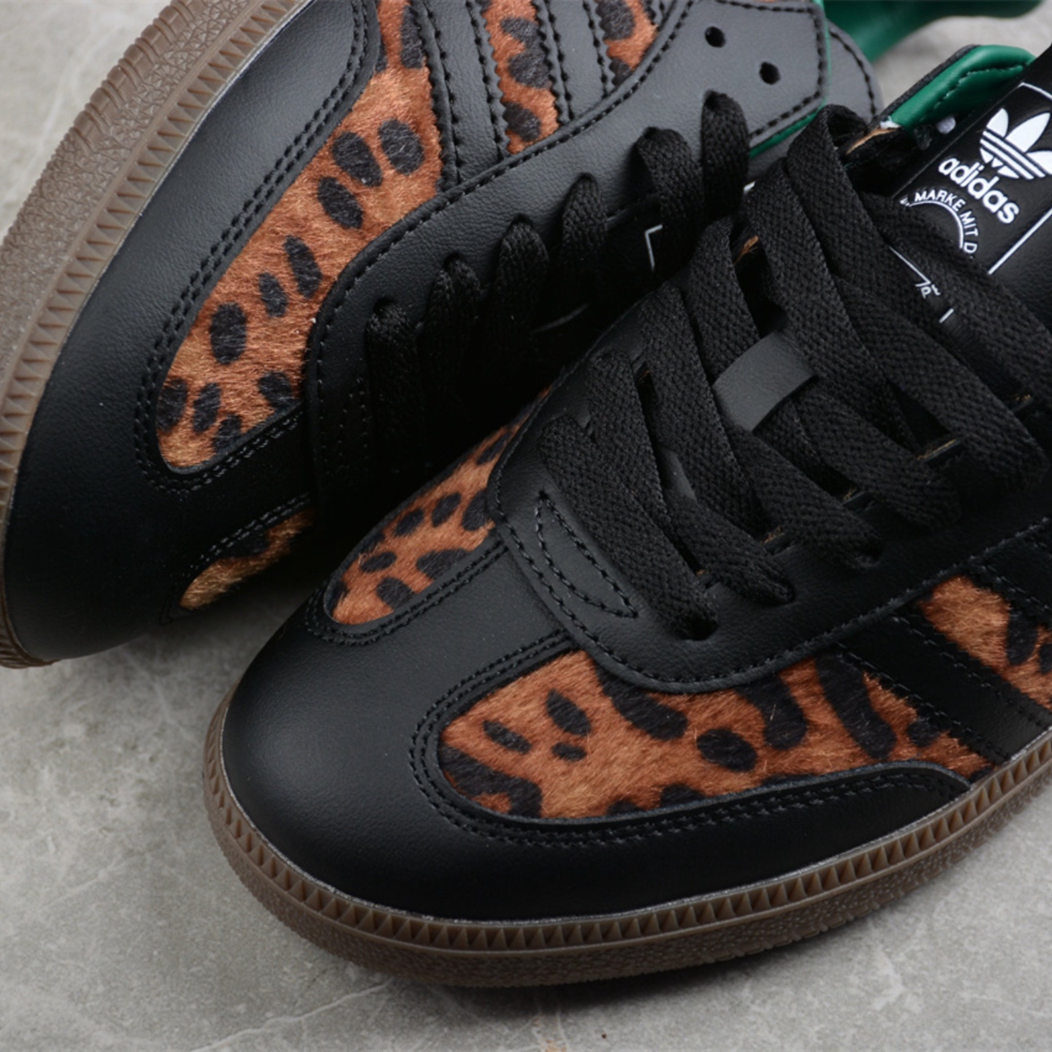 Adidas Samba core black collegiate green cream white